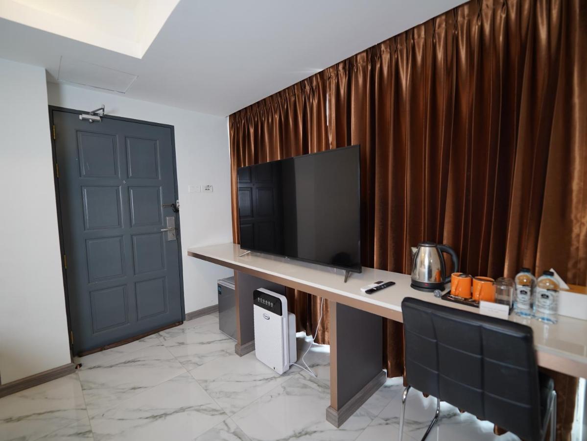 Roomquest Sukhumvit36 Bts Thonglor Bangkok Exterior photo