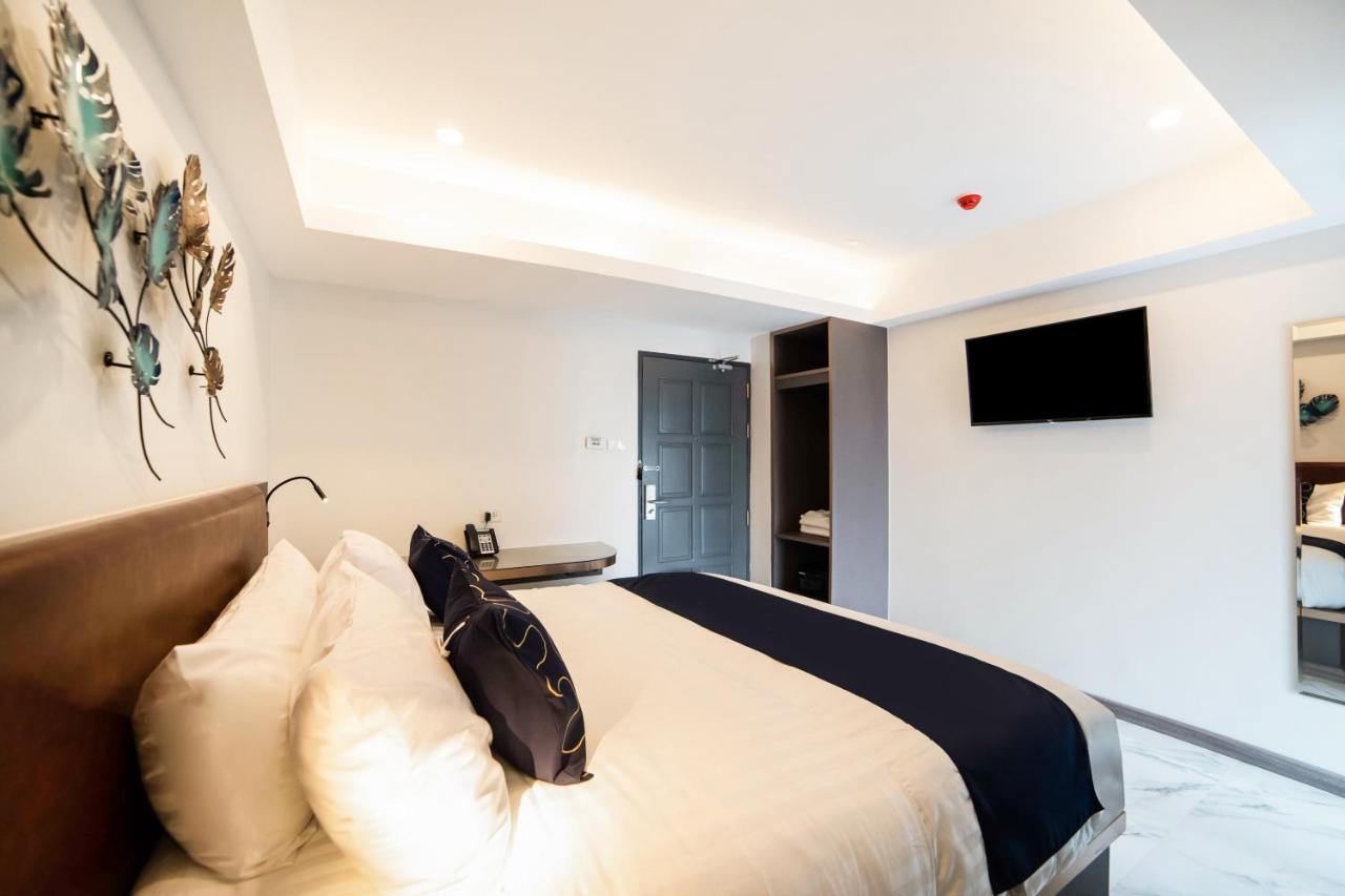 Roomquest Sukhumvit36 Bts Thonglor Bangkok Exterior photo