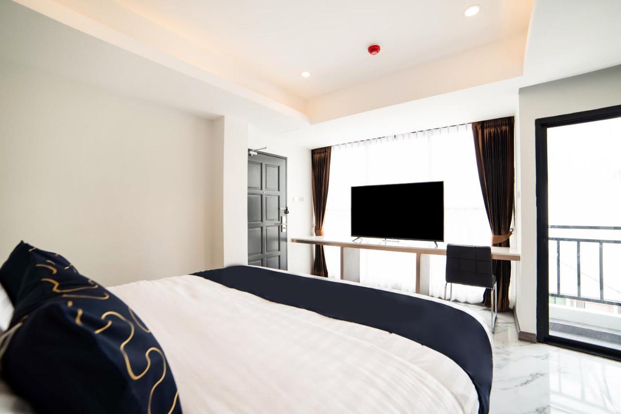 Roomquest Sukhumvit36 Bts Thonglor Bangkok Exterior photo